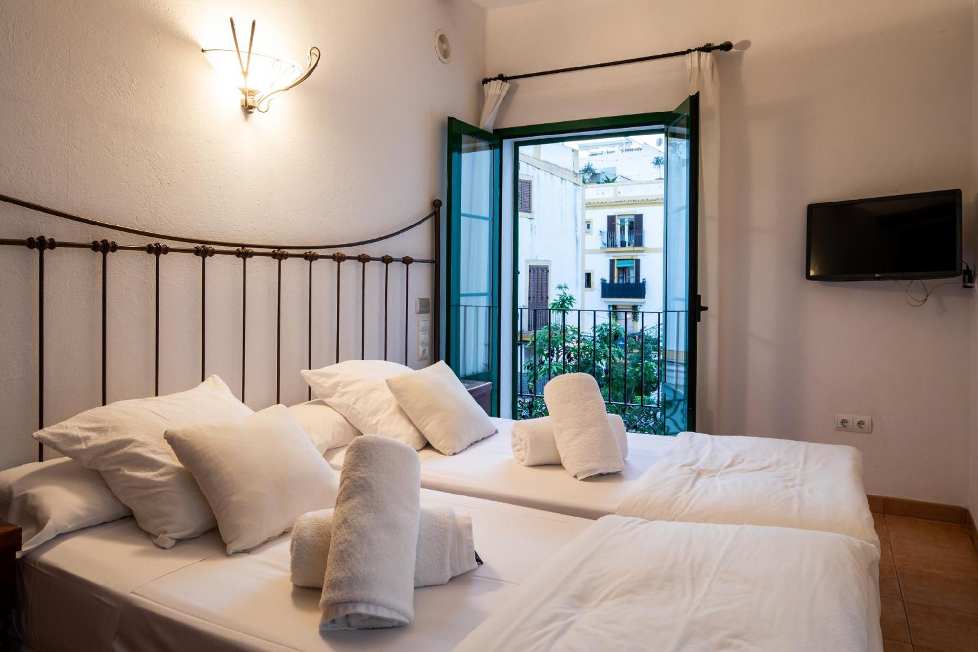 Apartamentos Mariano Ibiza-stad Buitenkant foto